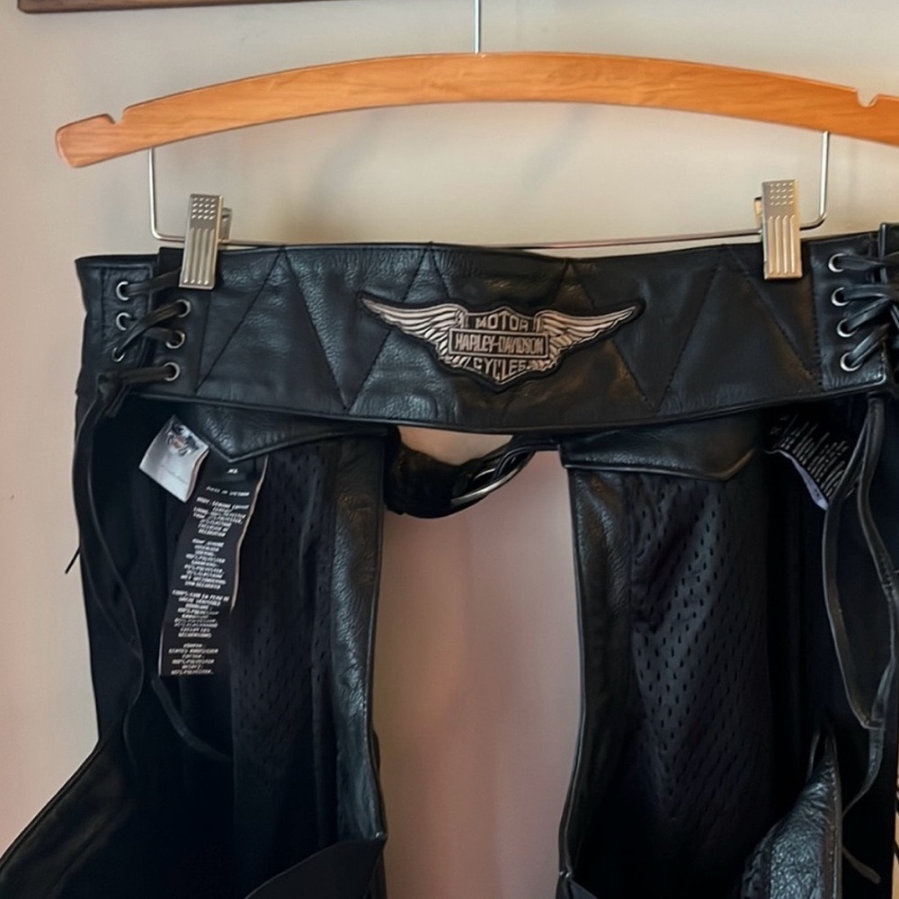 Women’s XL Harley Davidson leather fringe chaps